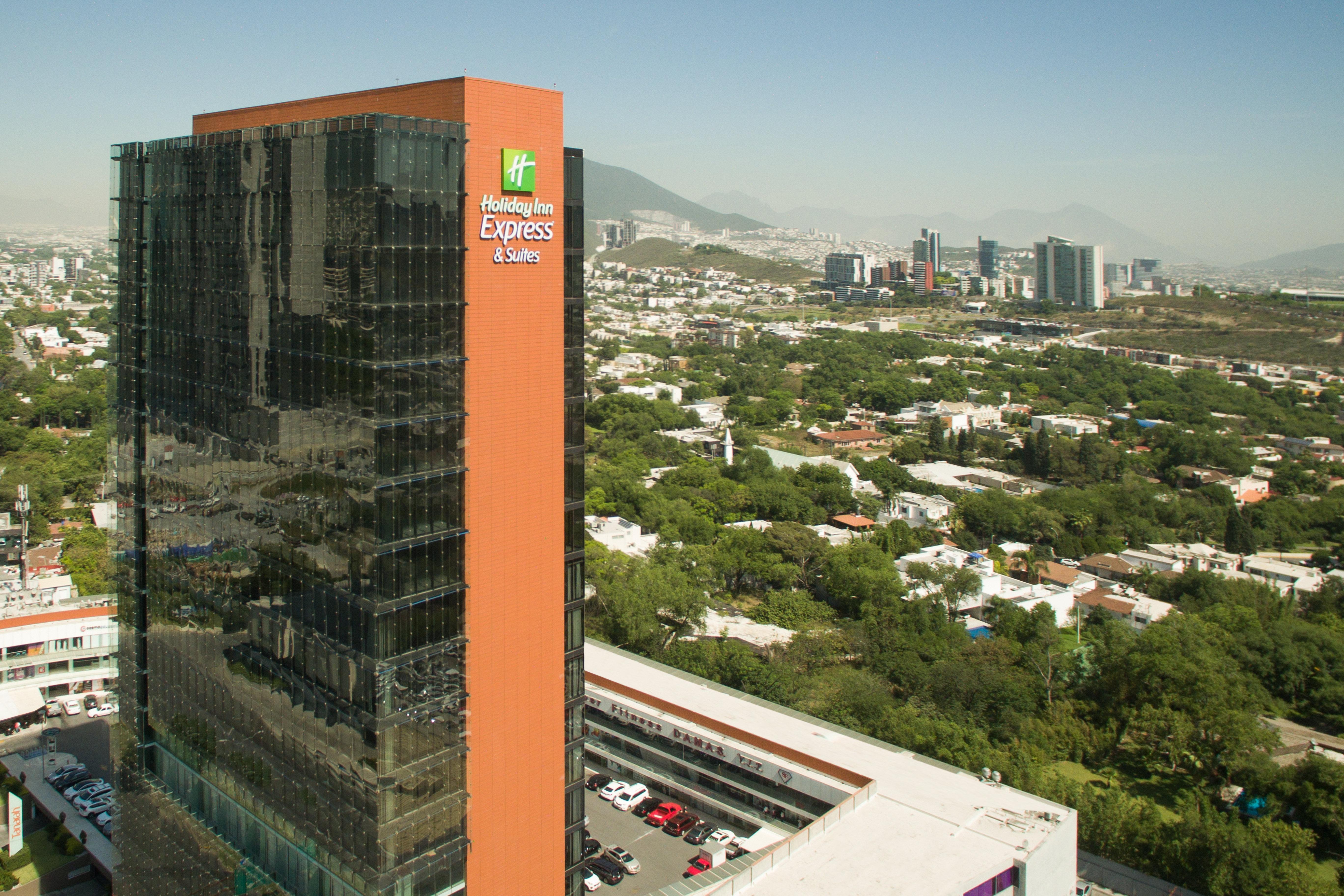 Holiday Inn Express & Suites Monterrey Valle By Ihg San Pedro Garza Garcia Exterior foto